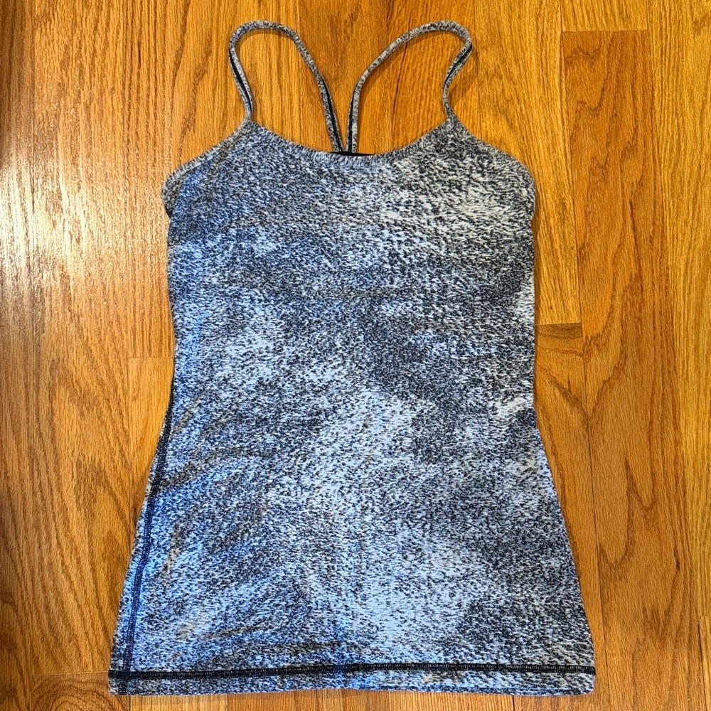 Lululemon workouts tank built in bra (no pads) size 4